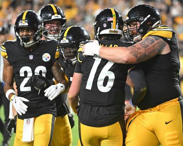 Stock up, stock down after Steelers preseason-opening win: Rookies steal spotlight
