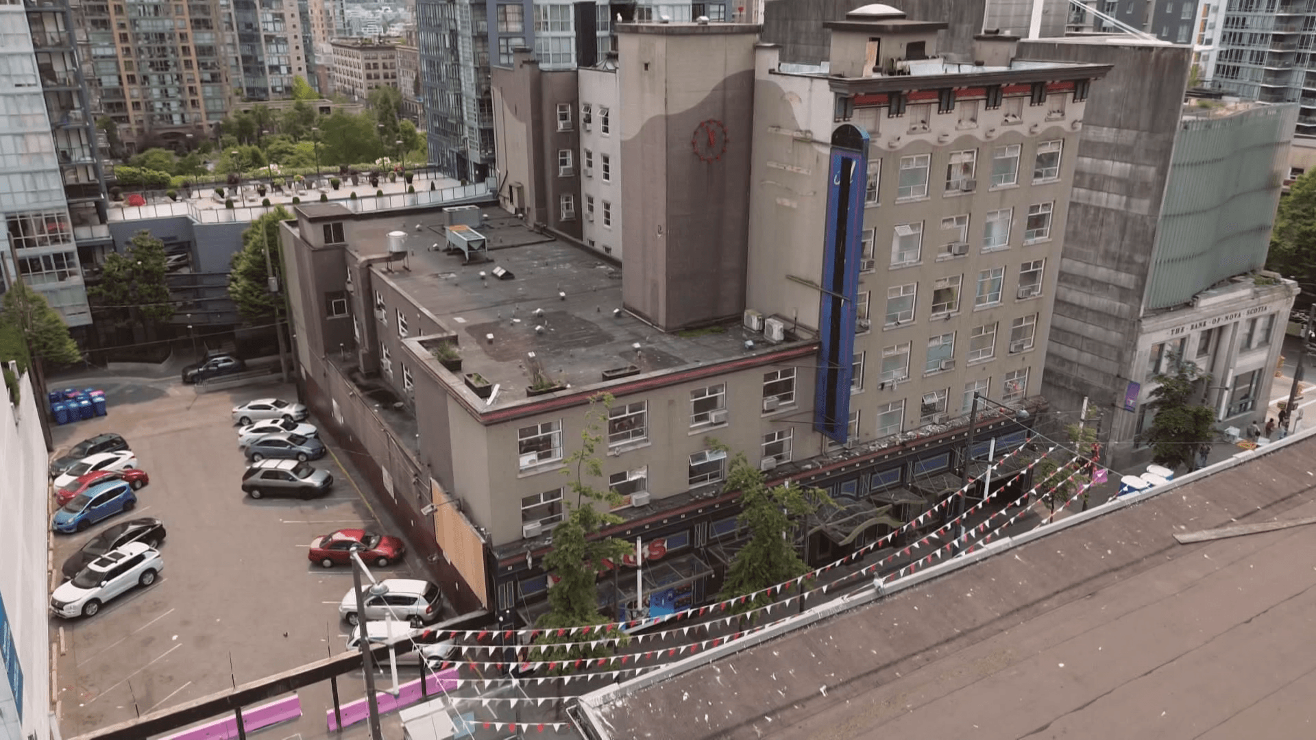 B.C. housing minister says situation at single-tenant Granville SRO ‘not ideal’